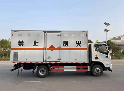 张店爆破器材运输车